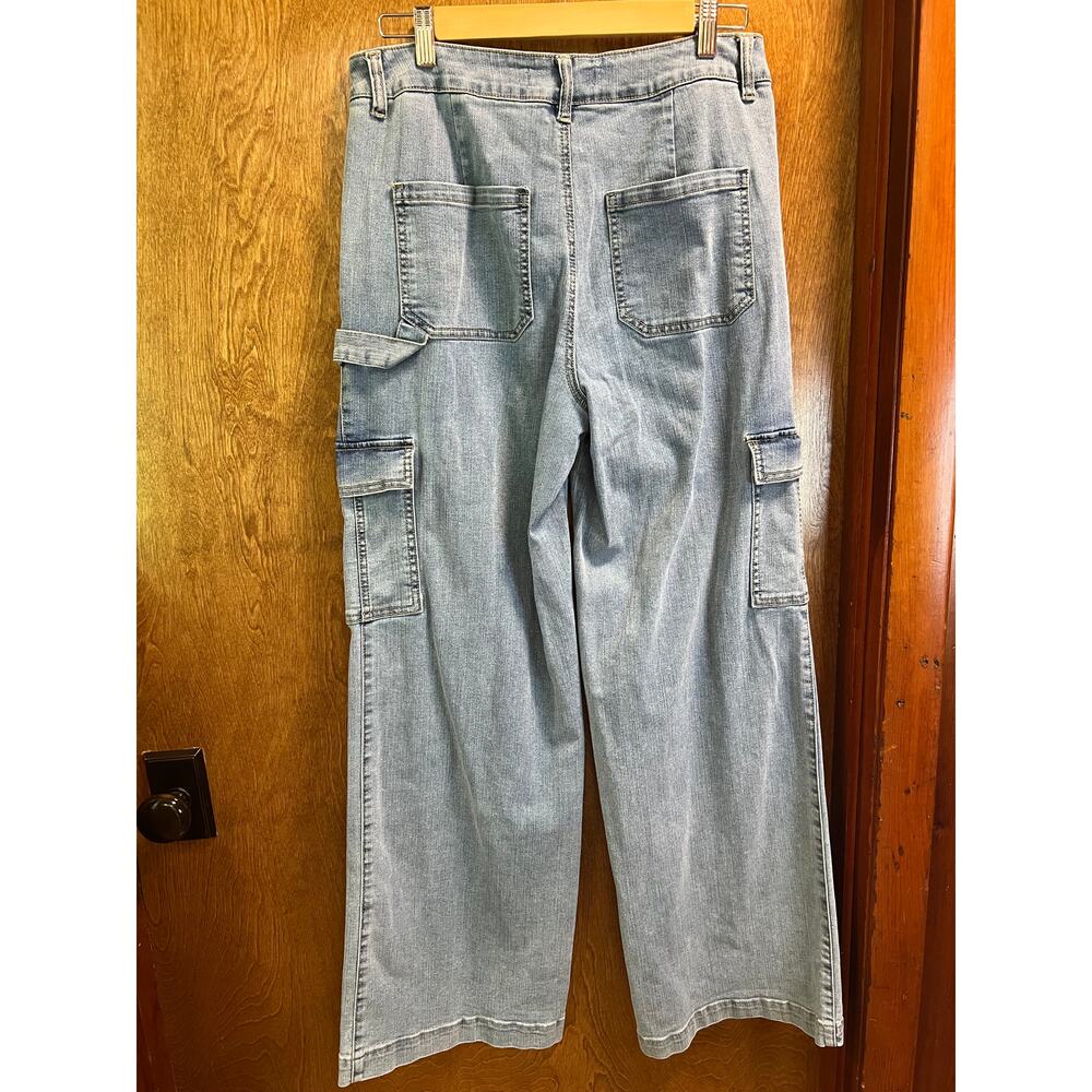 EST 1946 Denim Cargo Jeans sze 12 - Picture 4 of 4
